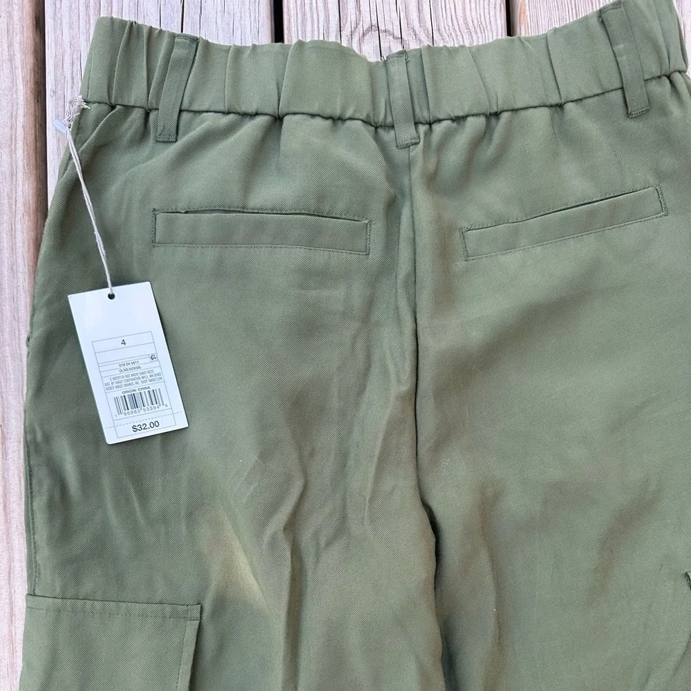A new day army green cargo style pants with pockets - Picture 4 of 7